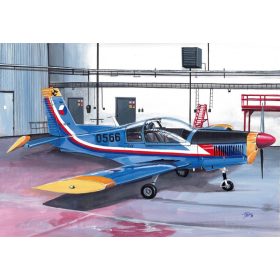 KPM0143 Zlin Z-142 military repülőgép makett 1/72