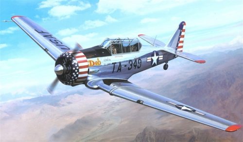 Kitty Hawk Model Model 32001 T-6 Texan (1/32) Harci repülőgép makettek