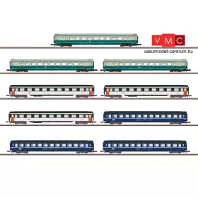 Märklin 87408 Wagendisplay: 9-részes négytengelyes személykocsi-készlet, DB/SBB/SNCF (E4) 