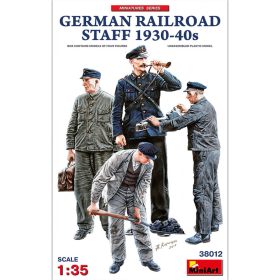   MiniArt 38012 German Railroad Staff 1930-40S (1/35) Civil figura makett