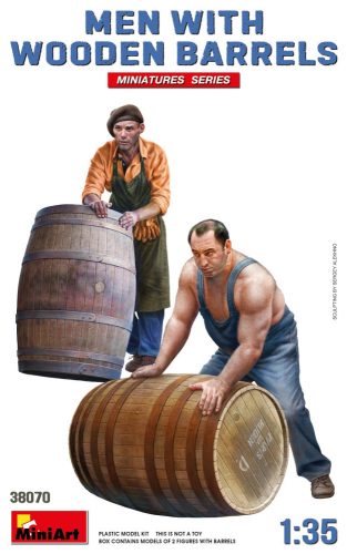 MiniArt 38070 Men With Wooden Barrels (1/35) Civil figura makett