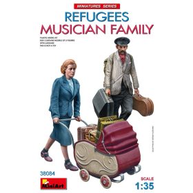  MiniArt 38084 Refugees. Musician Family (1/35) Civil figura makett
