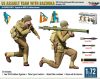 Mirage Hobby 720010 "US ASSAULT TEAM WITH BAZOOKA, WW2 US GIs with Bazooka M1A1 rocket launcher Normandy, 1944 " (1/72) Figura makett