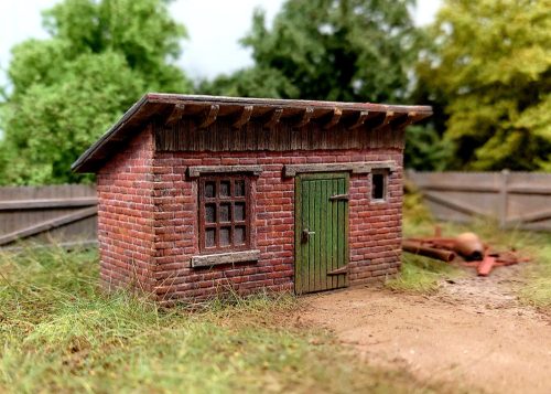 Model Scene 91527 Brick shed 1:120 (kit) - Tárolóépület téglából (TT)