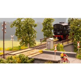 Noch 66811 Laser-Cut Deko-Set: A vágányok mellett a nyíltvonalon - LC (H0)