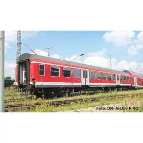   Piko 28009 Személykocsi, négytengelyes Halberstadt típus, 1./2. osztály, közlekedésvörös, DB-AG (E5) (H0)