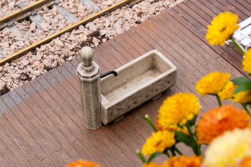 Pola 333230 Svájci ivókút vasútállomásra (G)