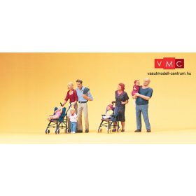 Preiser 10494 Szülők gyerekeikkel és babakocsival (H0)