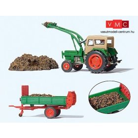   Preiser 17944 Deutz D 6206 mezőgazdasági traktor villás homlokrakodóval és utánfutóval (H0)