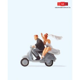 Preiser 28150 Ifjú házasok Vespa robogón (H0)