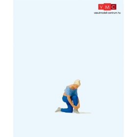Preiser 28167 Cipőfűzőt kötő hölgy (H0)