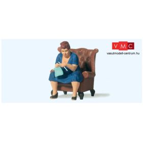Preiser 45527 Kötögető nő a fotelban (G)