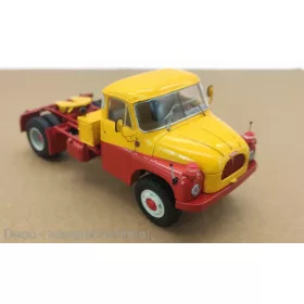   Premium ClassiXXs PCL47143 Tatra T138 NT, sárga/piros (254615) 1:43