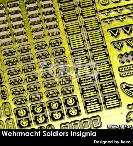 RDM35PE03 Wehrmacht Soldiers Insignia set (photo-etched parts)