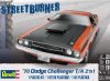 Revell 12596 1970 Dodge Challenger 2'n1 autó makett