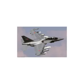   Revell 3828 Yak-130 Advanced Jet Trainer 1/72 (03828) repülőgép makett