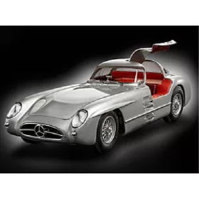   Revell 5633 Gift Set: Gift Set Mercedes-Benz 300 SLR 70th  Anniversary 1/24 (05633) autó makett
