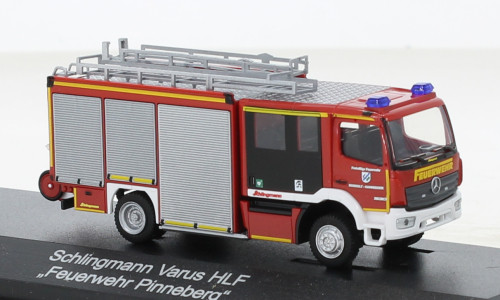 Rietze 72917 Mercedes-Benz Atego Schlingmann Varus HLF tűzoltóautó, Feuerwehr Pinneberg (262423) (H0)