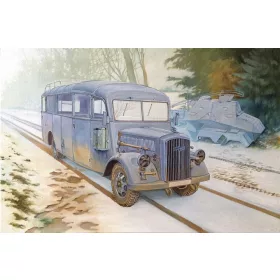 Roden 807 Opel Blitz 3.6-47 Omnibus W39 Ludewig (1/35)