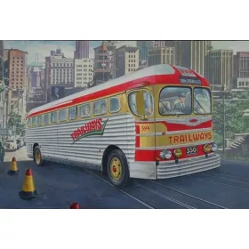   Roden 819 GMC PD-3751 "Silverside Trailwagon" Trailways Company (1/35)