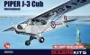 SBK4002 Piper J-3 Cub „International“ repülőgép makett 1/48