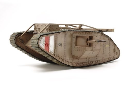 Tamiya WWI British Tank Mk.IV Male - w/Single Motor/British Figures 1/35 (300030057) harckocsi makett