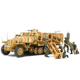   Tamiya German Sd.kfz 251/1 Ausf.D Stuka Zu Fuss 1:48 (300032566) katonai makett