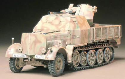 Tamiya German 8ton Semitrack (Sd.Kfz.7/2) Armored Cab Type 1/35 (300035144) harcjármű makett
