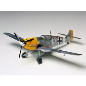   Tamiya Messerschmitt BF 109 E-4/7 Trop 1/48 (300061063) repülőgép makett