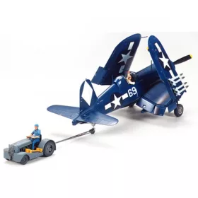   Tamiya Vought F4U-1D Corsair with Moto-Tug 1/48 (300061085) repülőgép makett