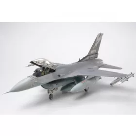   Tamiya Lockheed Martin F-16C (Block 25/32) Fighting Falcon ANG 1/48 (300061101) repülőgép makett