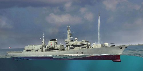 Trumpeter 04544 HMS TYPE 23 Frigate - Kent (F78) (1/350)