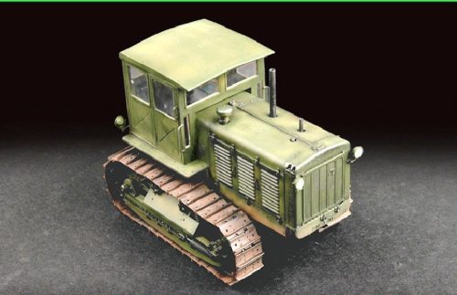 Trumpeter 07111 Russian ChTZ S-65 Tractor with Cab (1/72)