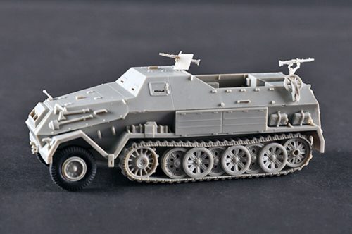 Trumpeter 07404 Sd.Kfz.8 Gepanzerte 12t (1/72)