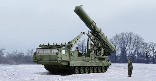 Trumpeter 09521 Russian S-300V 9A85 SAM (1/35)