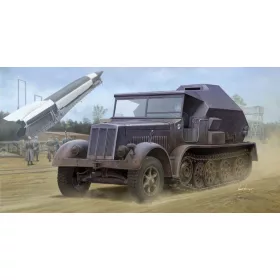   Trumpeter 09537 Sd.Kfz.7/3 Half-Track Artillery Tractor (1/35)