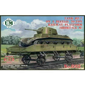   Unimodels UMT693 BT-7 tank on a biaxial 20-ton railway platform (short - 6.6m) (1/72)