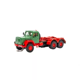   Viessmann 8012 CarMotion: Magirus-Deutz csőrös nyergesvontató - világítással (H0)