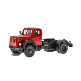   Viessmann 8130 CarMotion: Magirus-Deutz csőrös nyergesvontató - világítással (H0)