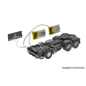   Viessmann 8409 CarMotion: Mercedes-Benz Actros, 3-tengelyes nyergesvontató-alváz (H0)