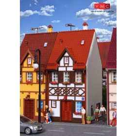   Vollmer 3672 Városi emeletes favázas sorház, Bahnhofstrasse 15 (H0)