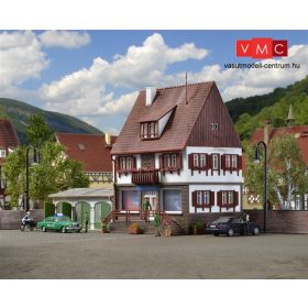 Vollmer 3763 Rendőrség fedett járműtárolóval (H0)