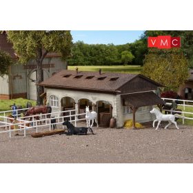 Vollmer 3790 Istálló kerítéssel, lovakkal (H0)