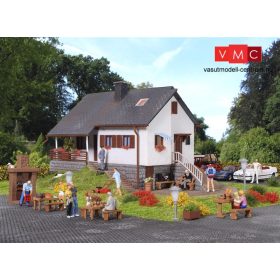 Vollmer 3848 Családi ház a parkban (H0)