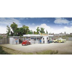   Walthers 32909 Amerikai étterem: Miss Bettie's Diner (H0)