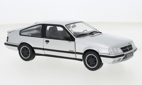 WhiteBox 260140 Opel Monza A2 GSE ezüst, 1983 (1:24) (WB124156-O)
