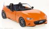 WhiteBox 263744 Mazda MX-5 Roadster metálnarancs, 2019 (1:24) (WB124178-O)