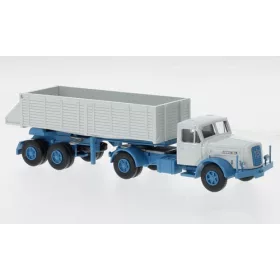  Wiking 067711 Henschel nyergesvontató, billencs félpótkocsival, 1955, világoskék/fehér (H0)