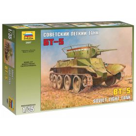 Zvezda 3507 Soviet Light Tank BT-5 1/35 harckocsi makett