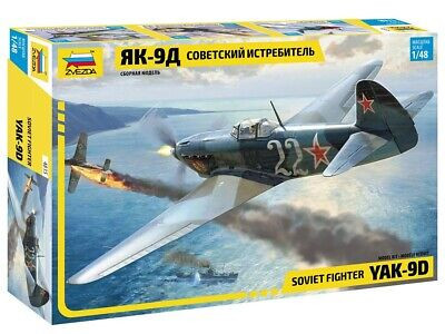 Zvezda 4815 Soviet fighter YAK-9 1/48 repülőgép makett